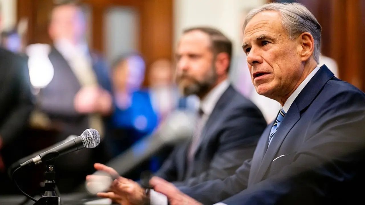 Texas Republicans advance redistricting plan after Democrats return