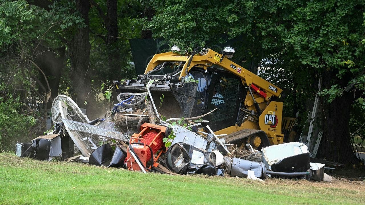 Interior Department adopts no-tolerance policy for homeless camps