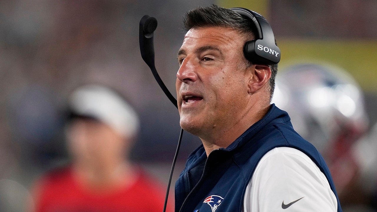 NFL news: Patriots’ Mike Vrabel breaks up another joint practice fight
