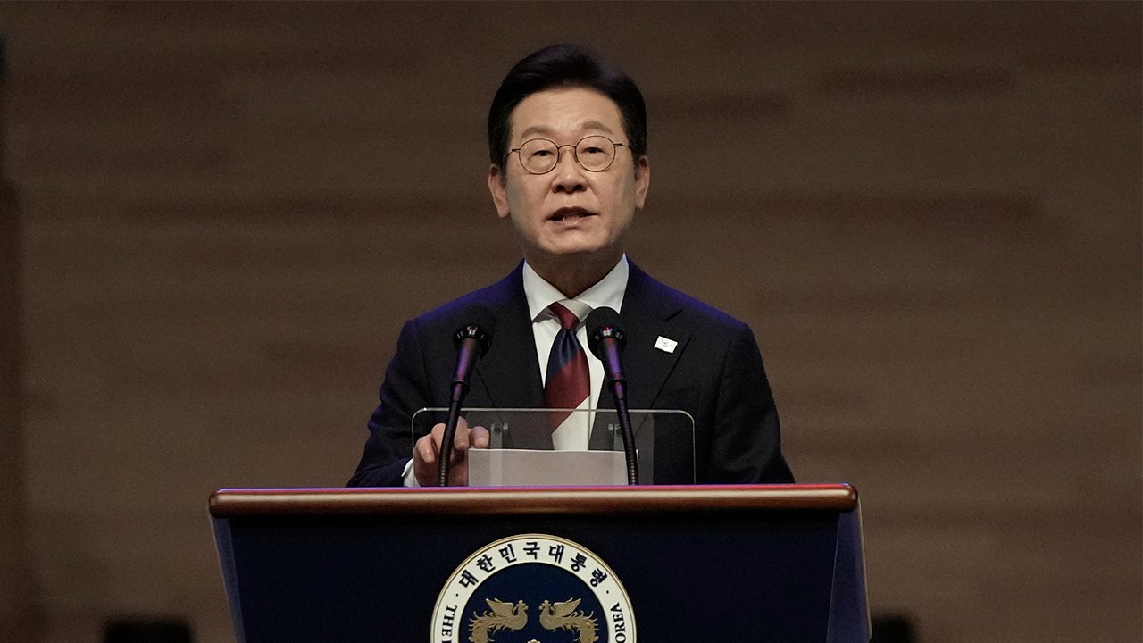 South Korea’s Lee announces plan to restore military pact with North Korea