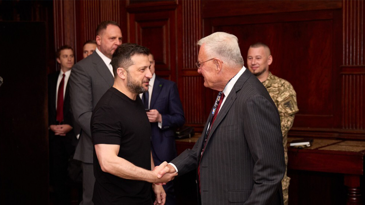 Zelenskyy arrives to White House for Trump meeting